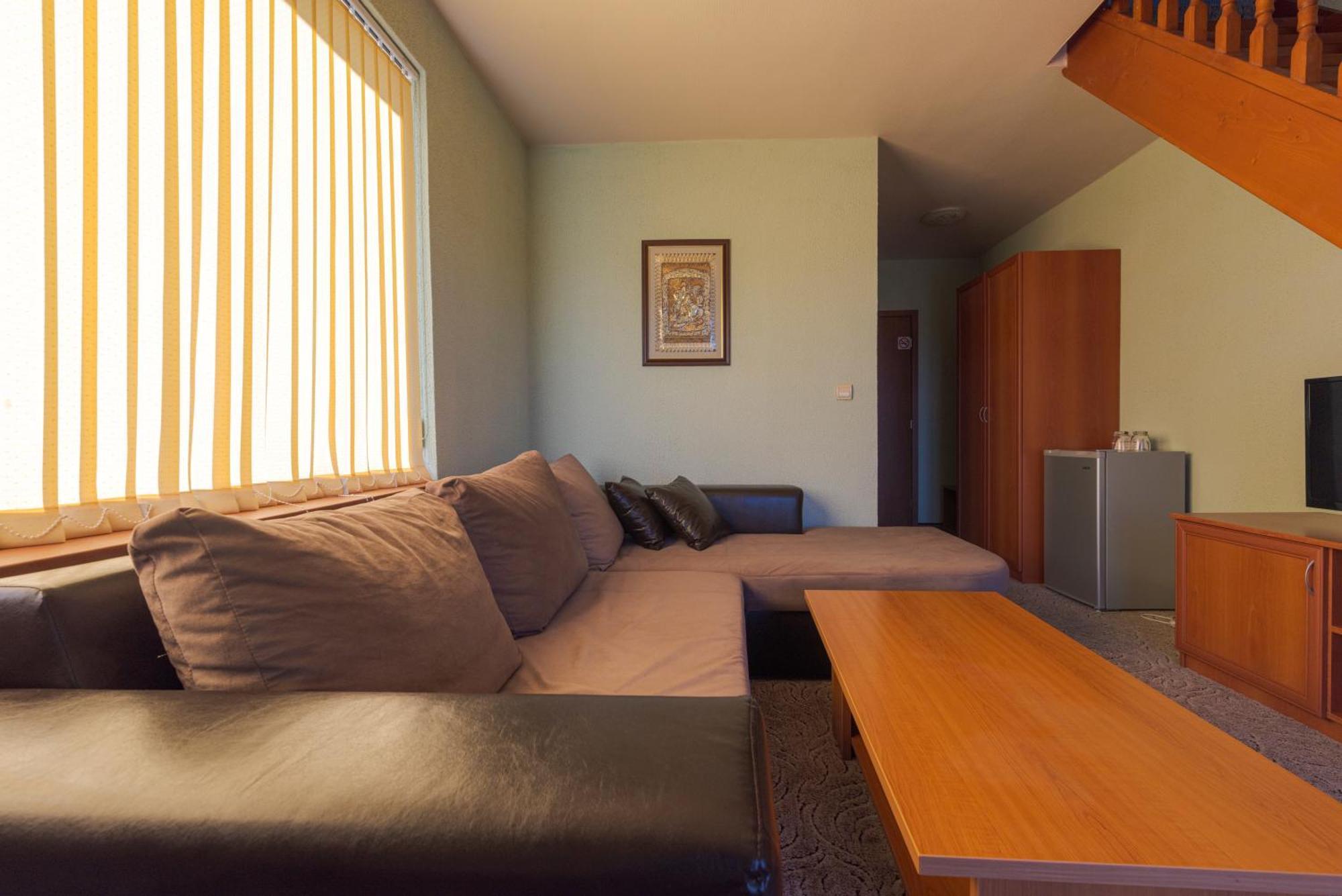 Семеен Хотел Кристал Smolyan Habitación foto